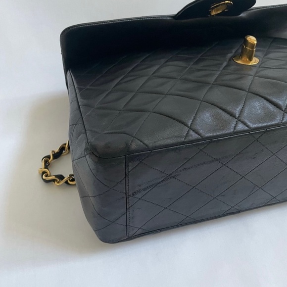 100% Authentic Chanel Vintage Maxi XL Flap Bag - Picture 8 of 11